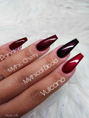 JUSTNAILS Efektigeeli MYTHICAL BLOOD