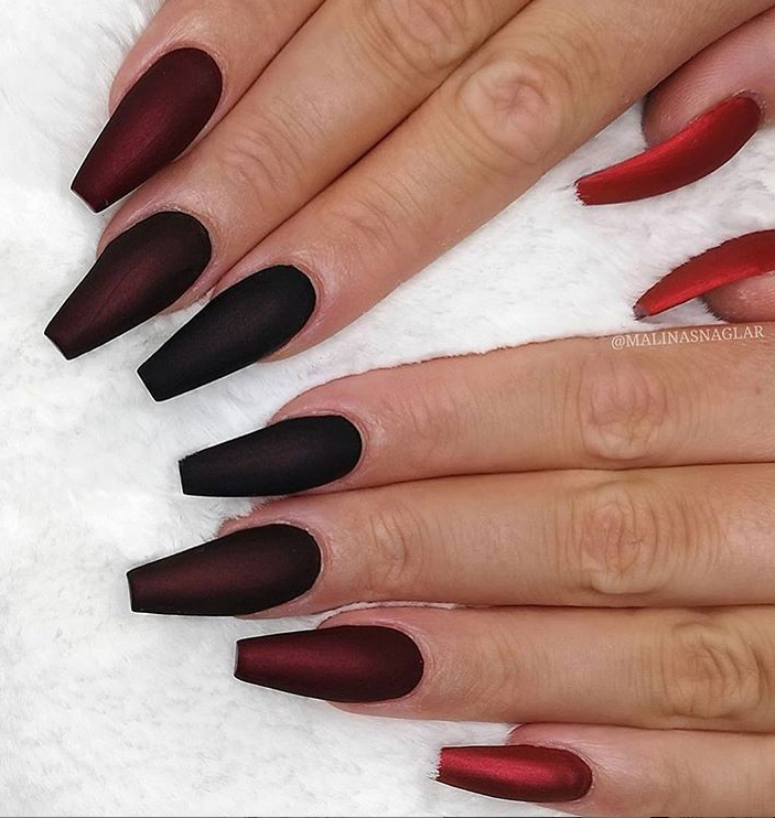 JUSTNAILS Efektigeeli MYTHICAL BLOOD